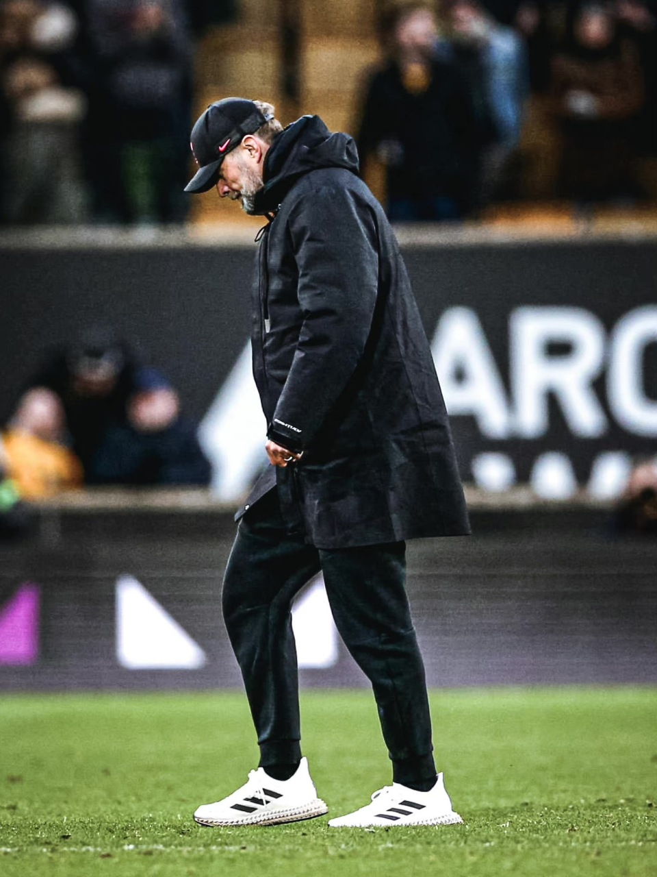 英超清晨再迎强敌，新疆广汇官宣签约，主帅态度——管理层满意，身体对抗强度拉满的简单介绍-玖鼎网址