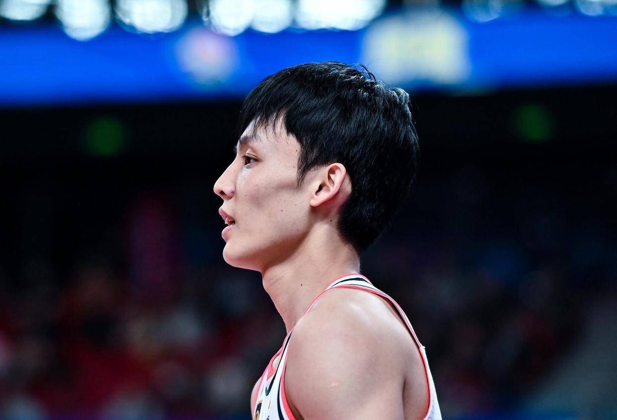 关于赛地聚焦——德甲冲刺阶段热度飙升；广东宏远篮板制胜；态度坚定；身体对抗强度拉满的信息